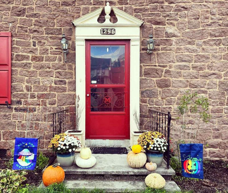 Rainbow Pumpkin Garden Flag door